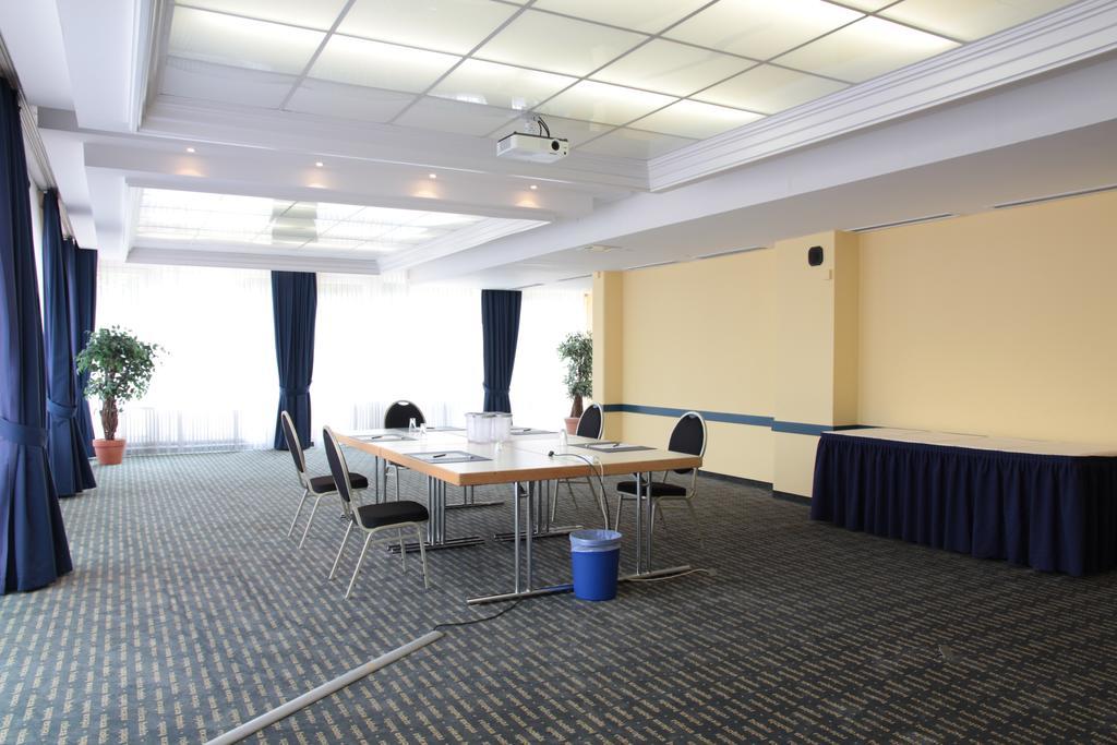 Relexa Hotel Bad Salzdetfurth Dış mekan fotoğraf